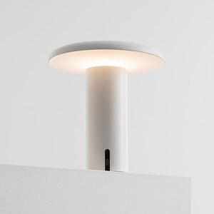 Artemide Takku LED-Tischleuchte mit Akku