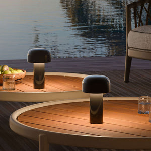FLOS Bellhop Unplugged LED-Akkuleuchte