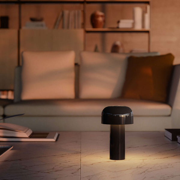 FLOS Bellhop Unplugged LED-Akkuleuchte