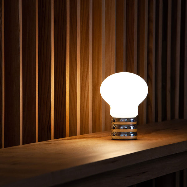 Ingo Maurer b.bulb LED-Akkuleuchte