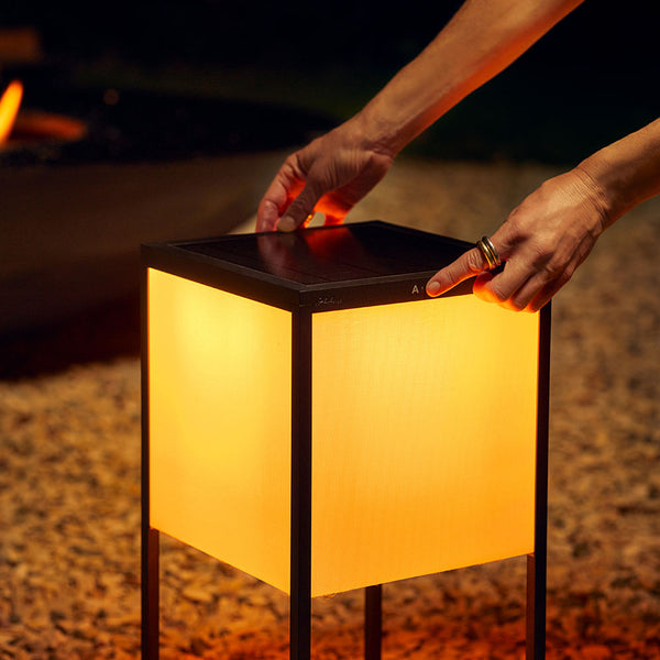 IP44 Fil S LED-Stehleuchte mit Akku und Solarpanel