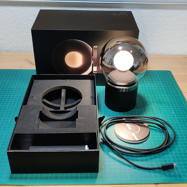 Occhio Luna pura LED-Akkuleuchte Dark Chrome +++ B-Ware +++