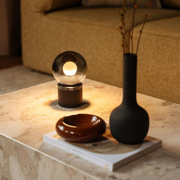 Occhio Luna pura LED-Akkuleuchte