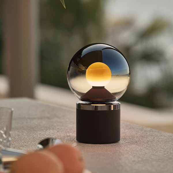 Occhio Luna pura LED-Akkuleuchte