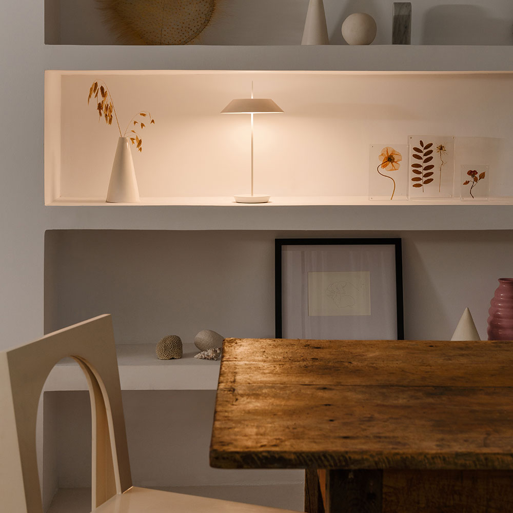 Vibia Mayfair Mini 5495 LED-Tischleuchte mit Akku