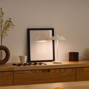 Vibia Mayfair Mini 5495 LED-Tischleuchte mit Akku