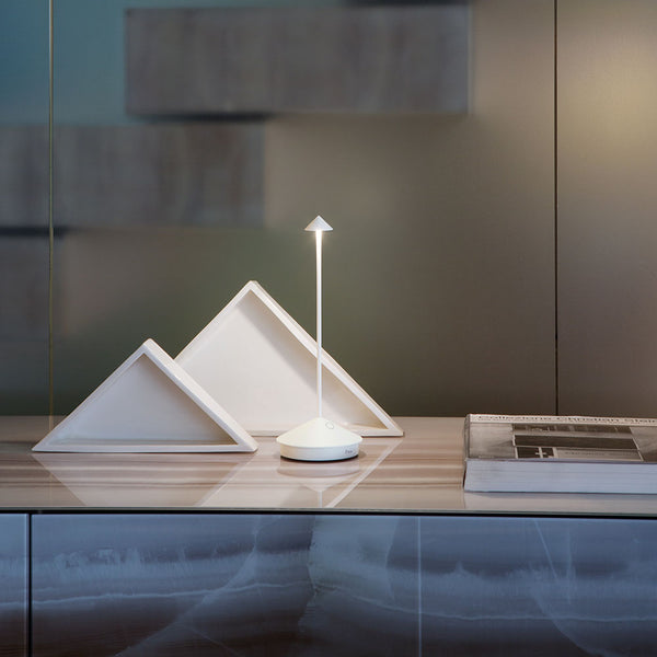 Zafferano Pina Pro LED-Akkuleuchte