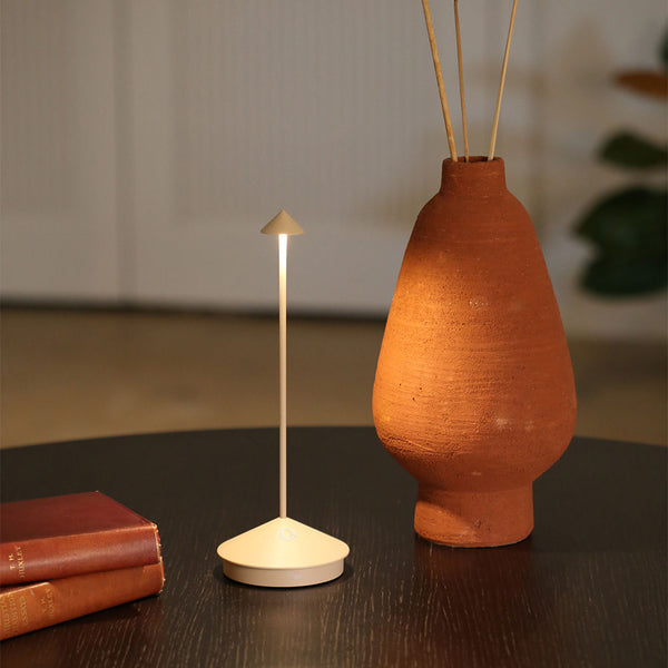 Zafferano Pina Pro LED-Akkuleuchte
